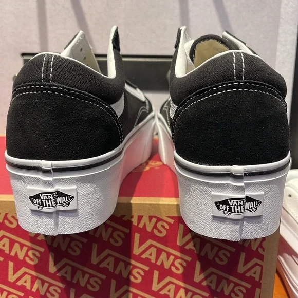 Vans Men’s Old Skool Stackform Suede/Canvas Black/True Wht
VN0A7Q5M6BT Platforms - Picture 12 of 16